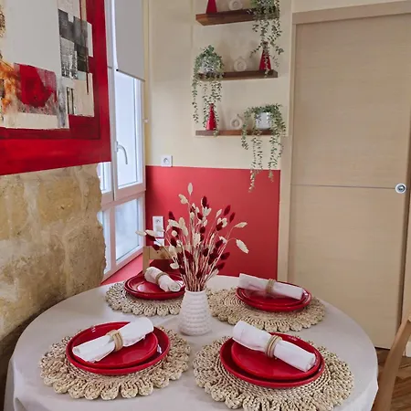 Moulin Rouge-charmant Париж